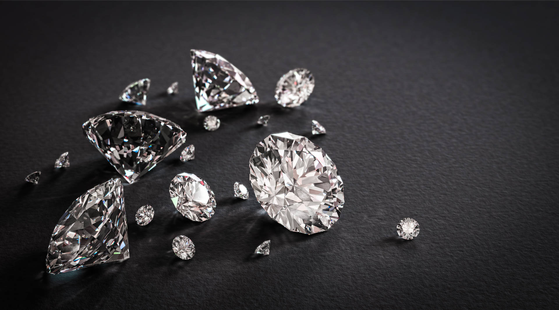 Lab-Grown Diamond vs. Moissanite: Why Lab Diamonds Are the Smarter Choice