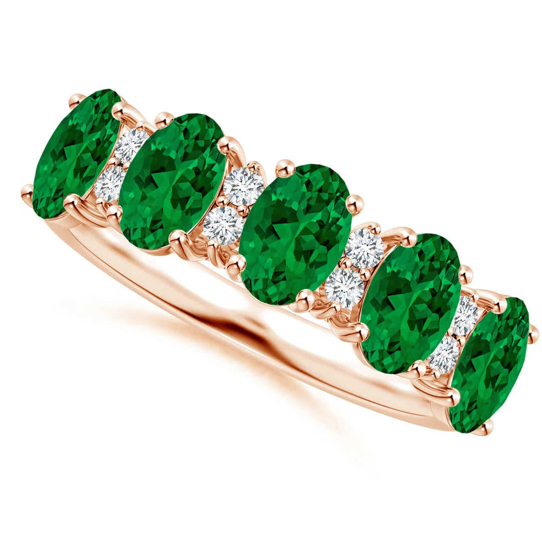 Oval Emerald and Round Diamond Wedding Ring in 14K rose gold, 4mm stone
