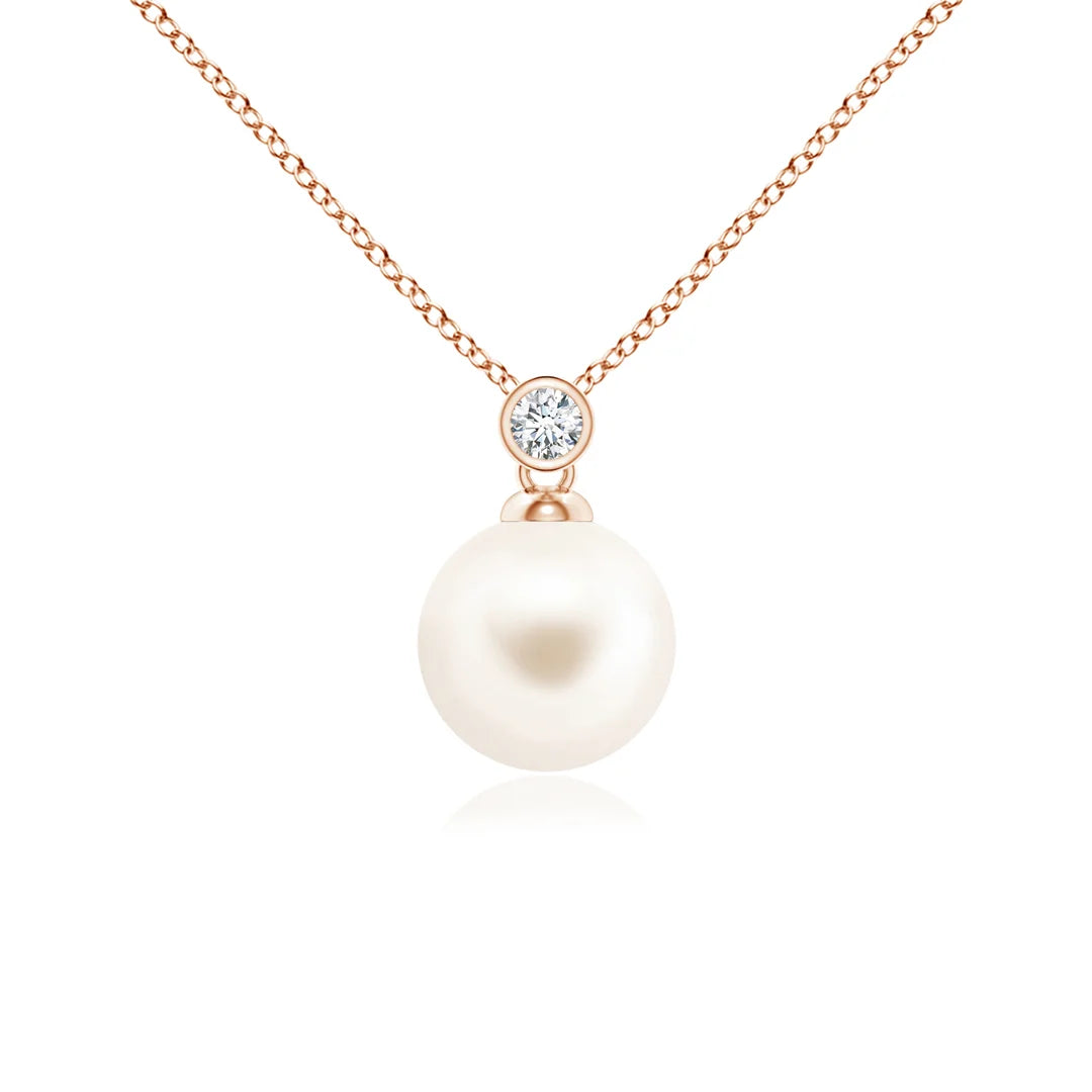 Freshwater Pearl 14K Gold Pendant with Bezel Diamond