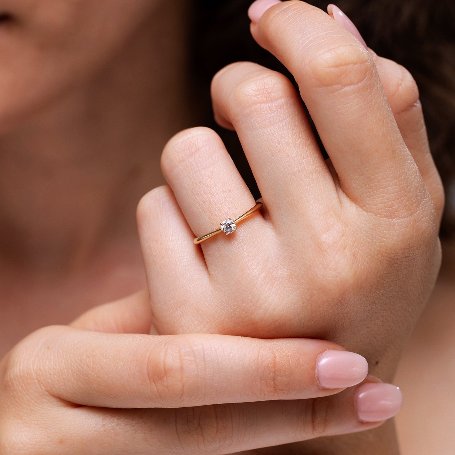 Knife-Edged Classic Round Lab-Grown Diamond Solitaire Engagement Ring