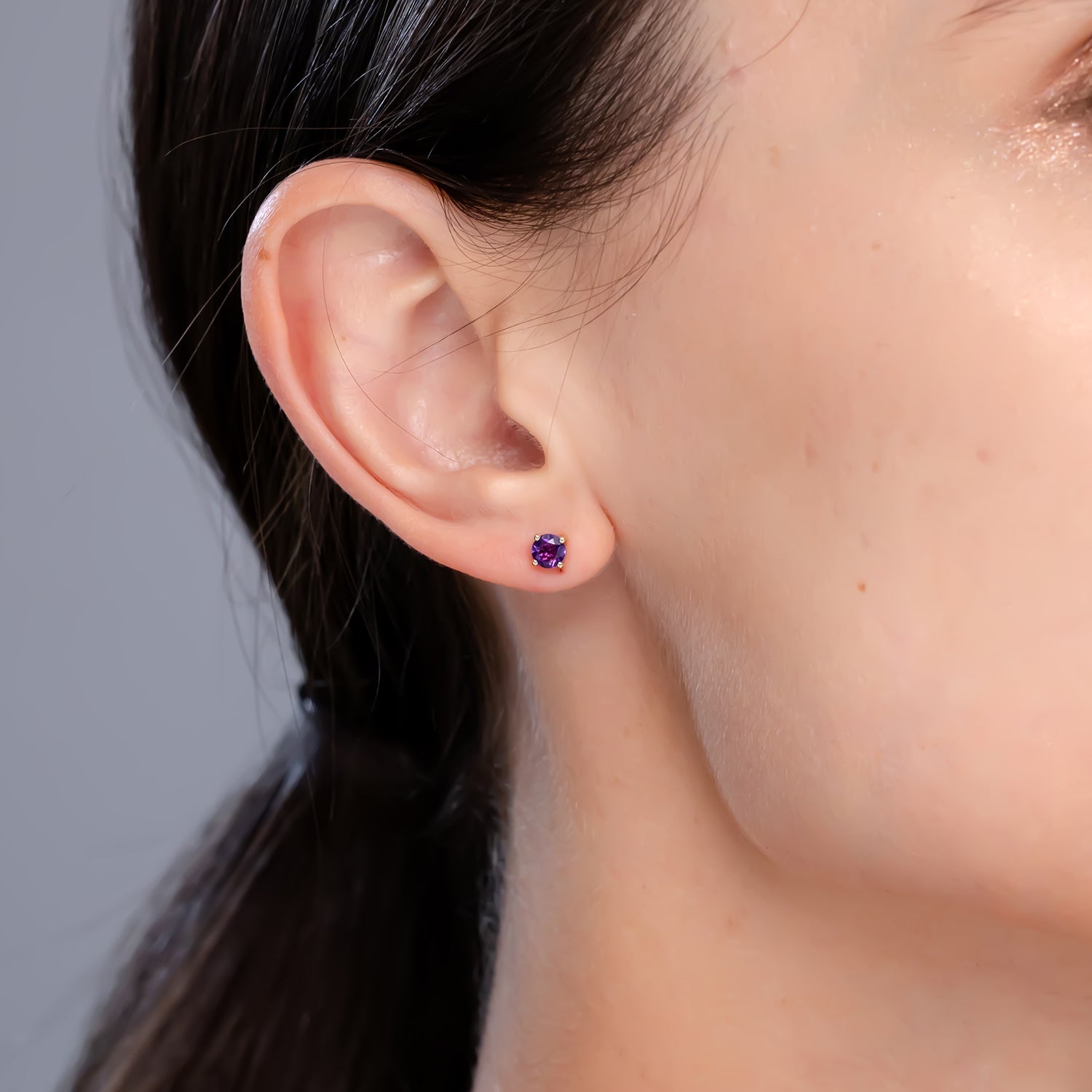 Round Amethyst Studs Earrings