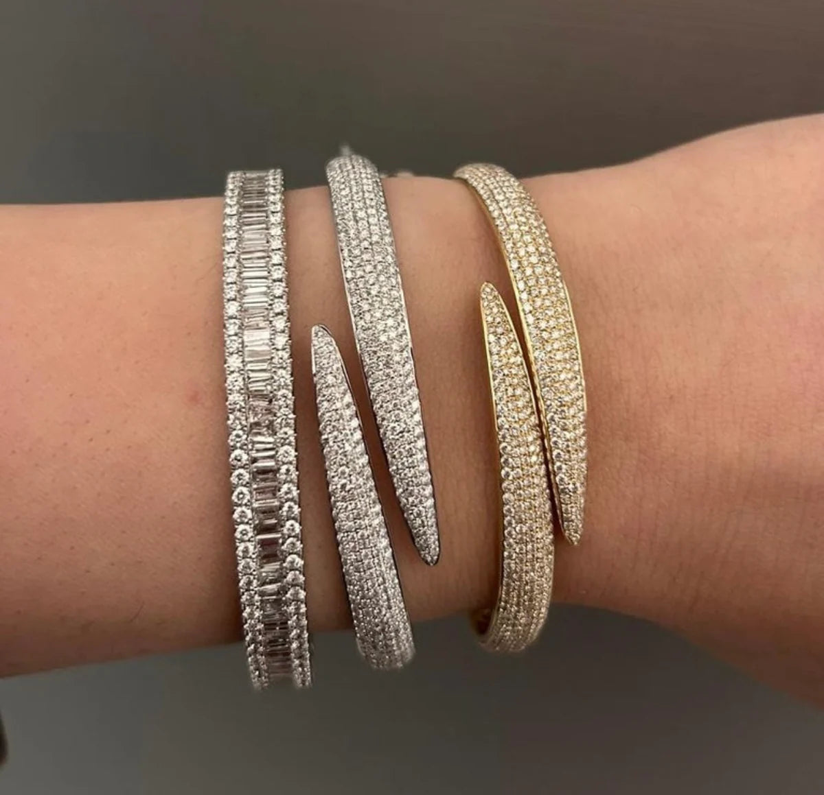 18K Pave Bypass Bangle (3CT)