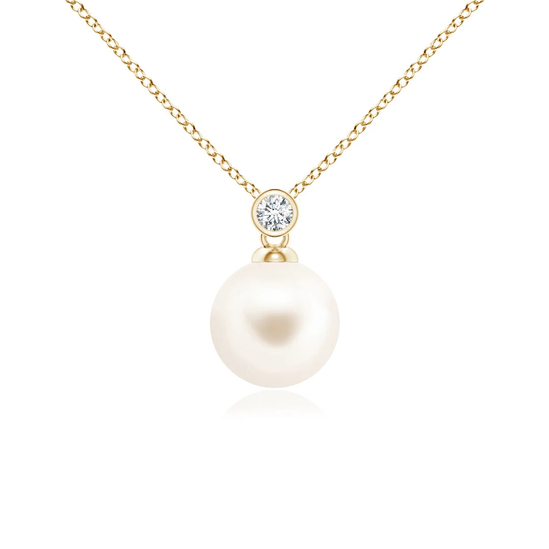 Freshwater Pearl 14K Gold Pendant with Bezel Diamond