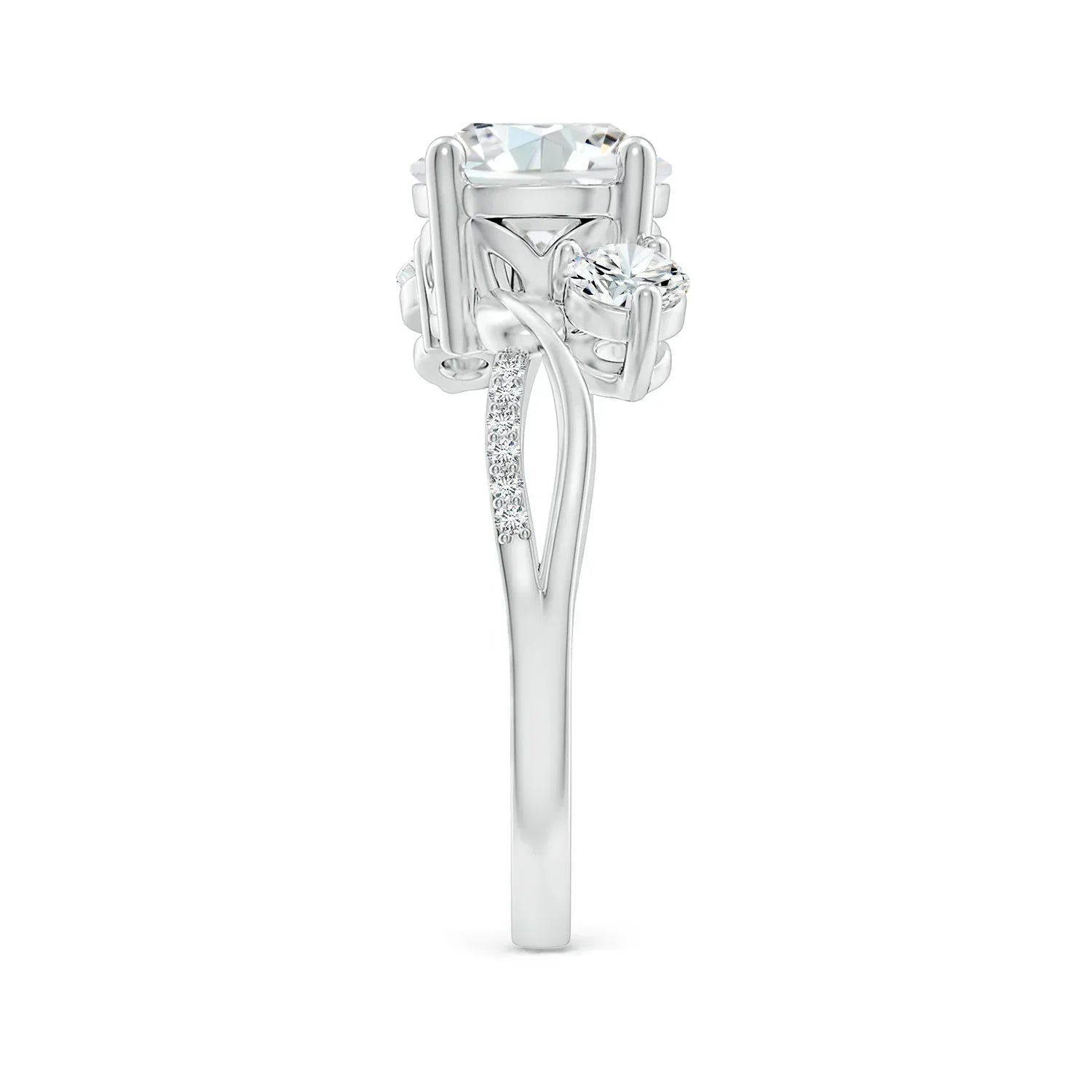Lab-Grown Three Stone Diamond Twisted Vine Ring